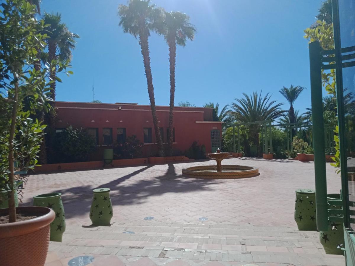 肯兹阿霍酒店 瓦尔扎扎特 外观 照片