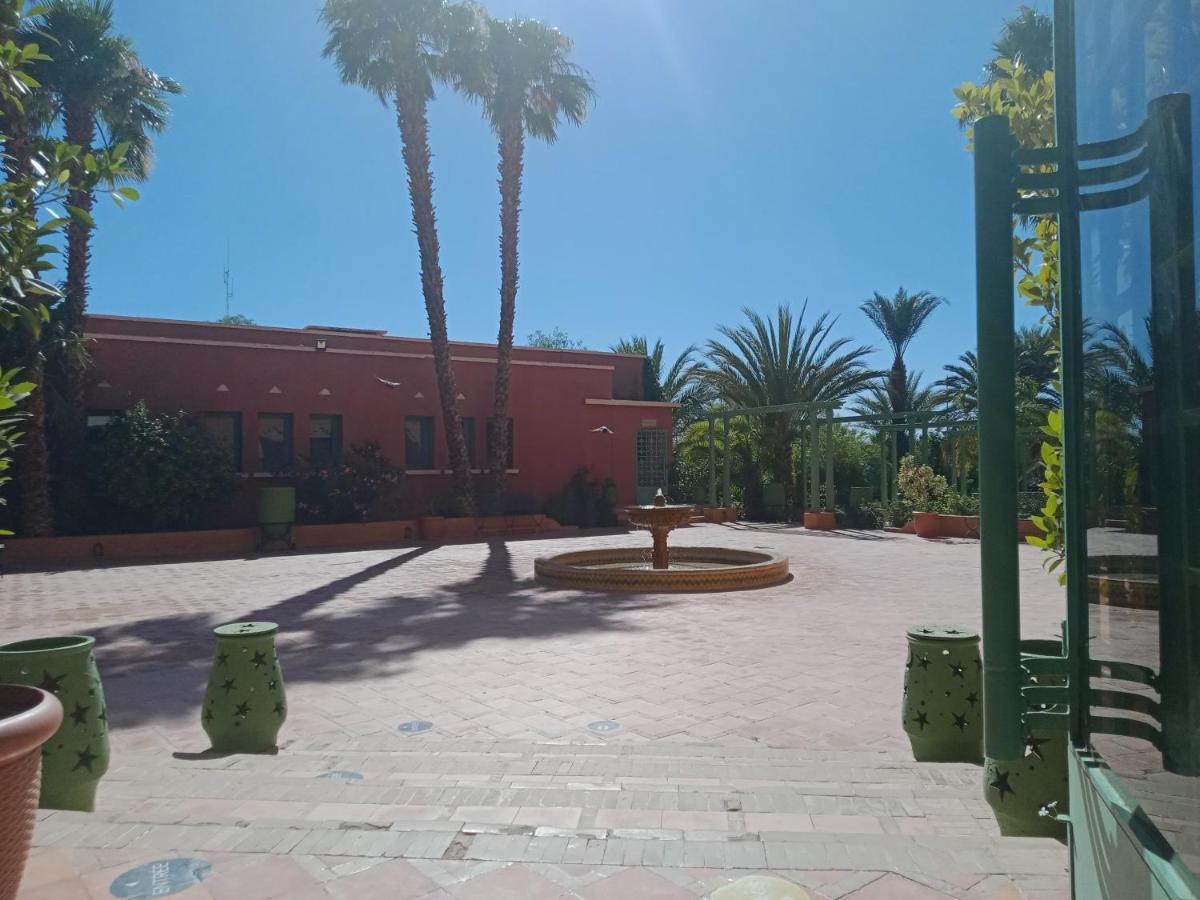 肯兹阿霍酒店 瓦尔扎扎特 外观 照片